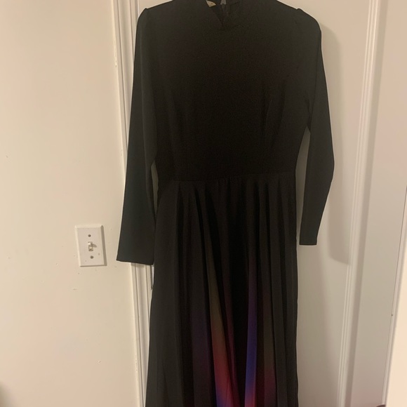 Black dress - Picture 1 of 3